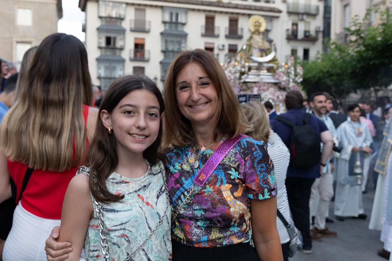 Así ha procesionado la Virgen de la Capilla por Jaén en su día grande.