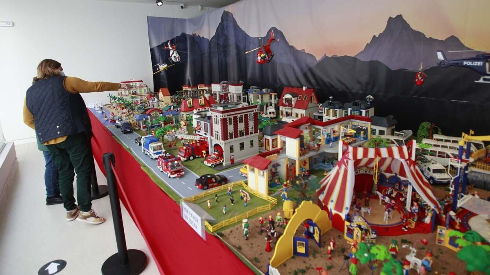 Las fotos de la exposición de las figuras de Playmobil