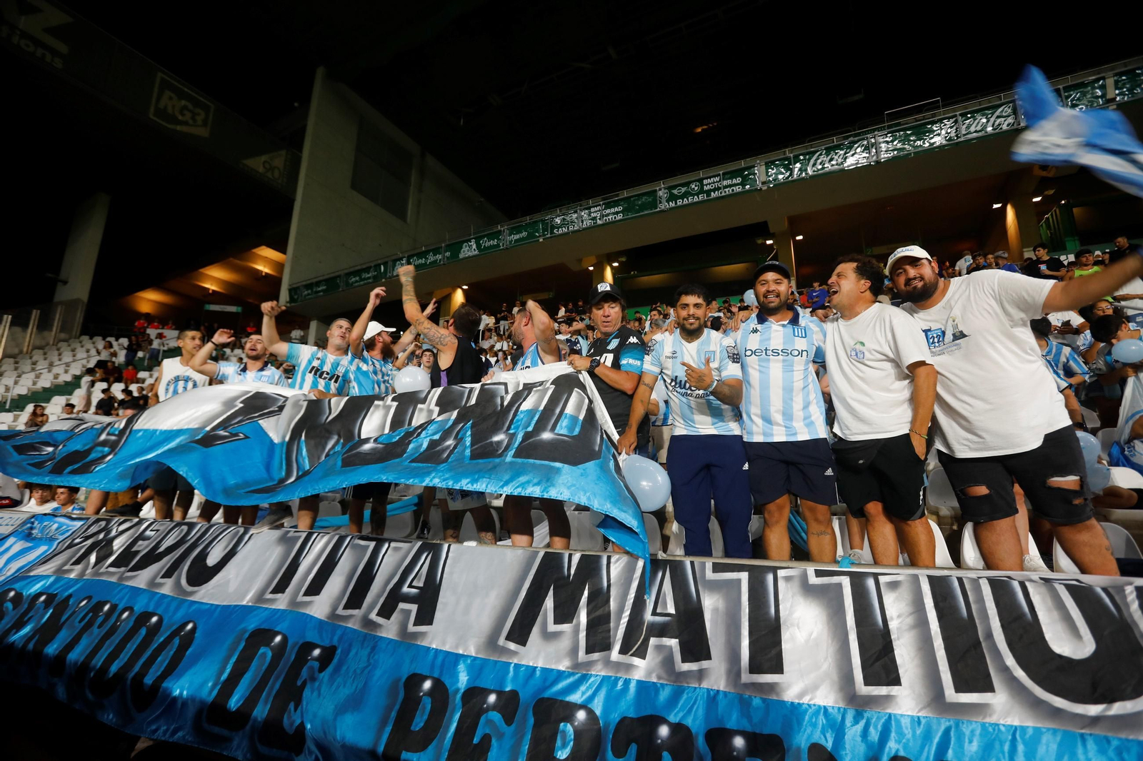 Las mejores fotos del Barcelona - Racing Club de la final del Mundial de Clubes juvenil en El Arcángel