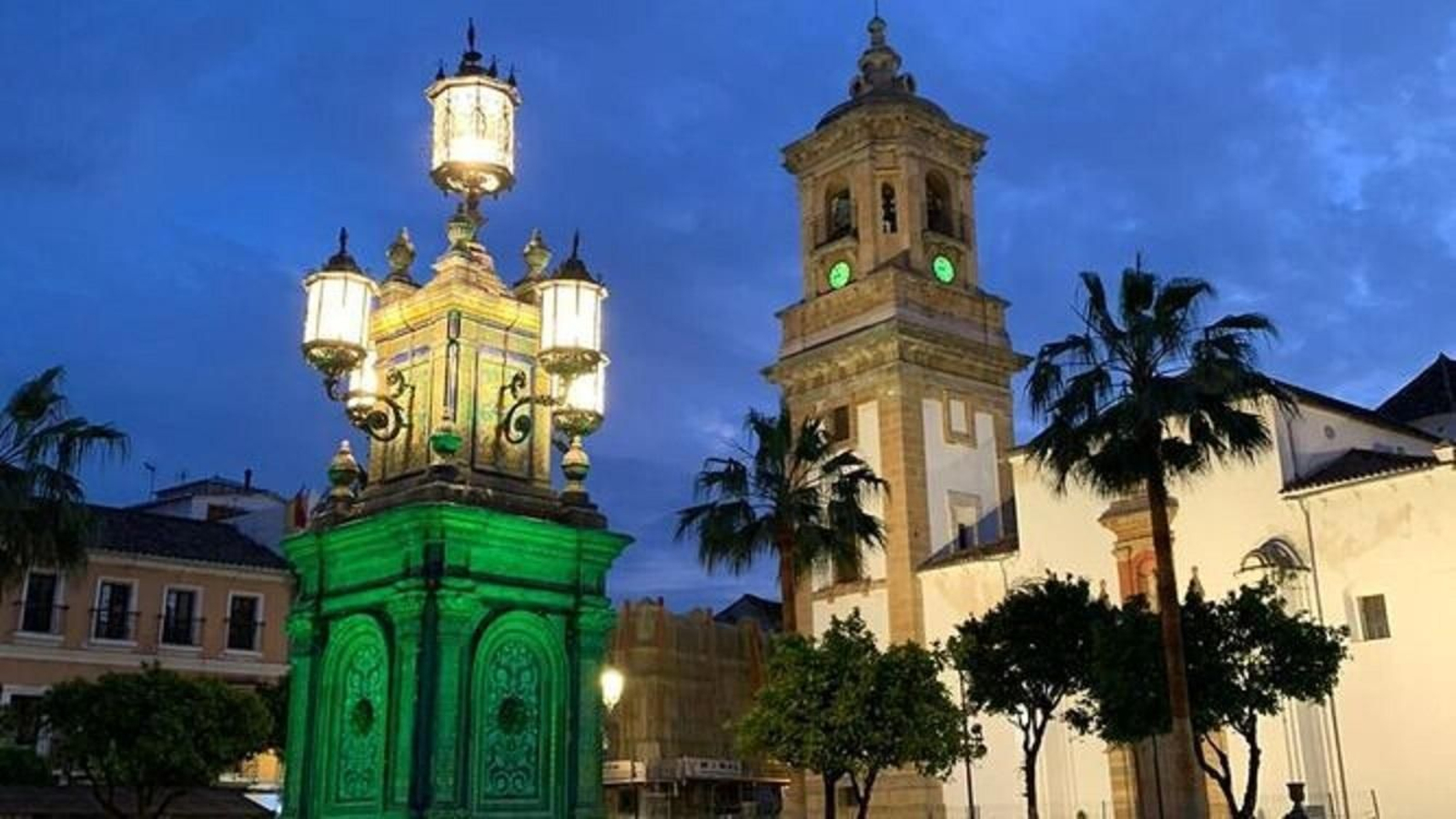 Imagen nocturna en Plaza Alta.