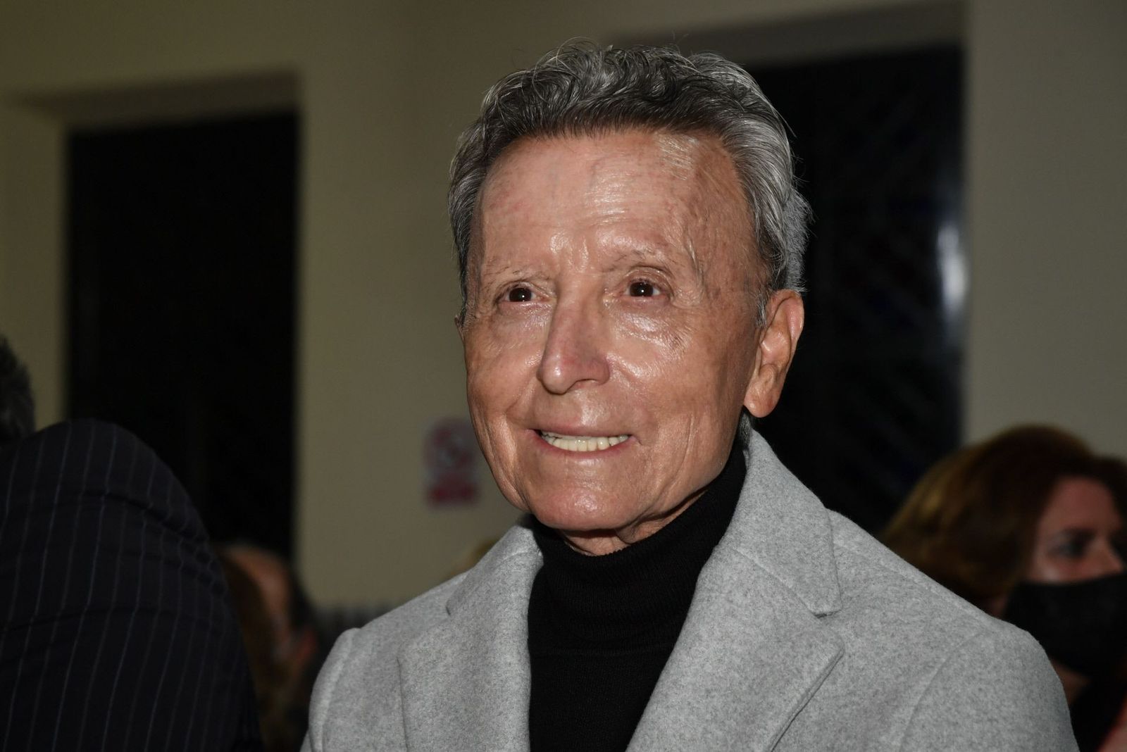 La sorprendente nueva imagen de José Ortega Cano tras su retoque estético