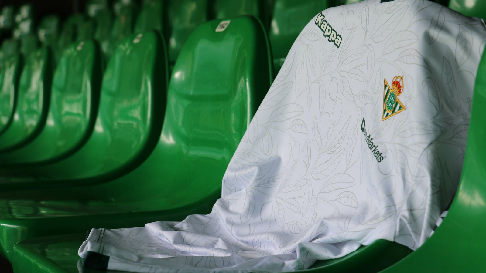 Nueva imagen de la camiseta.