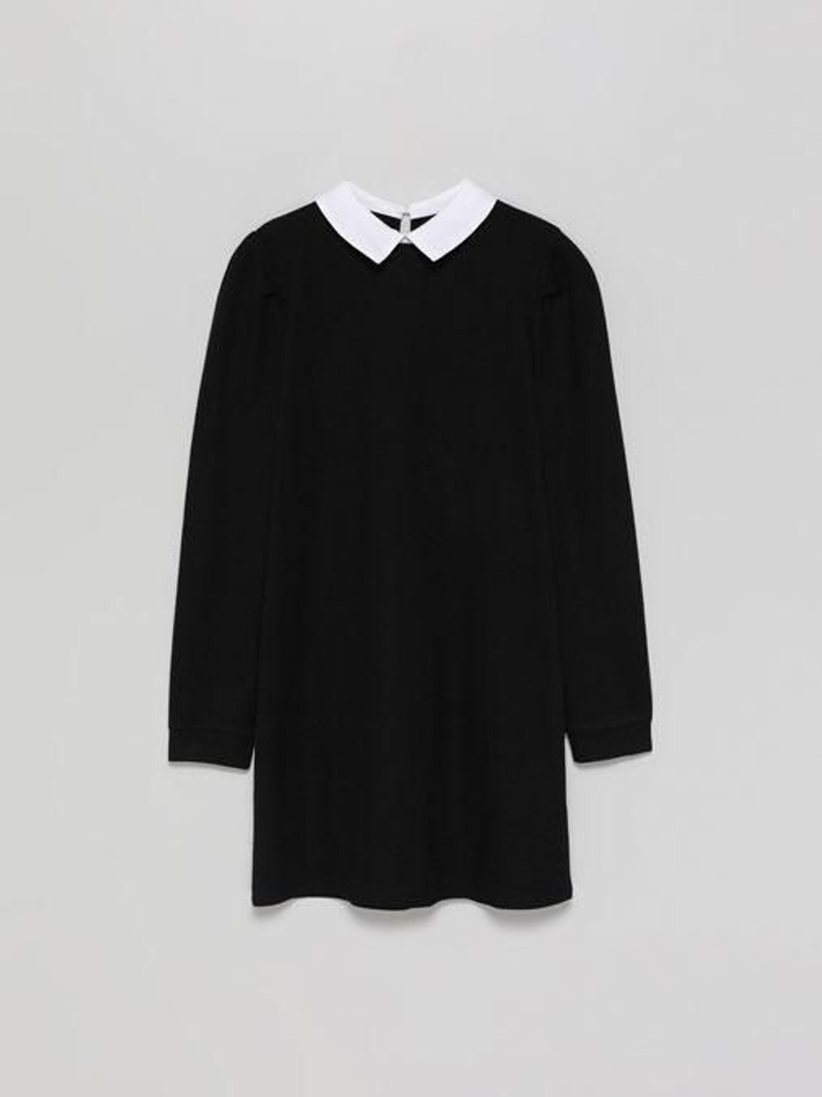 Disfraz de Miércoles Addams de Lefties.