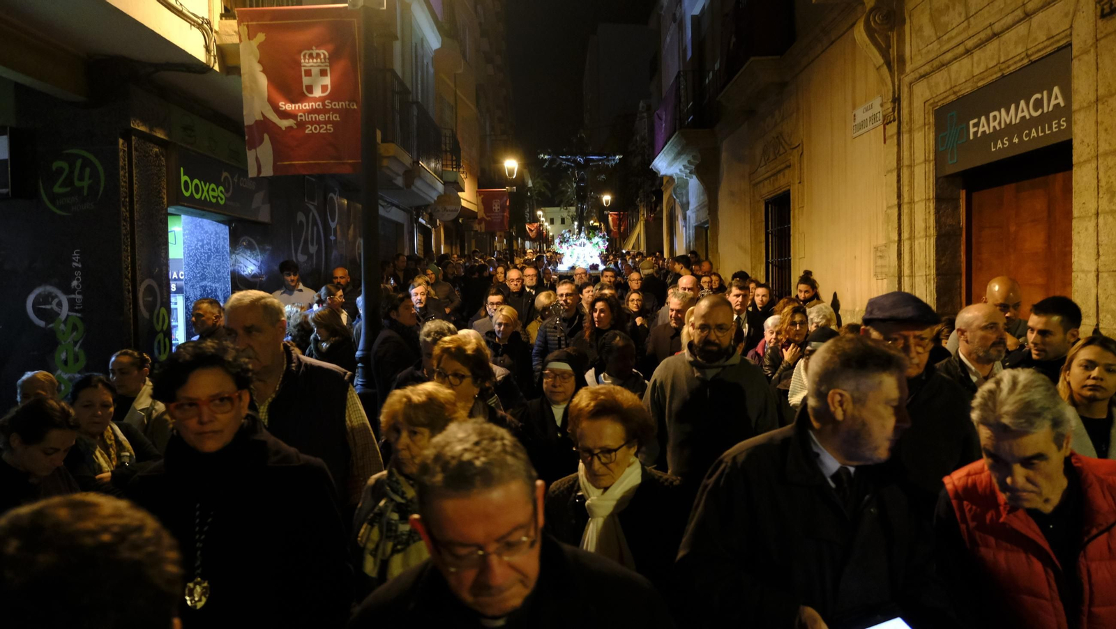 Vía Crucis del Cristo de la Escucha en la Semana Santa de Almería 2025