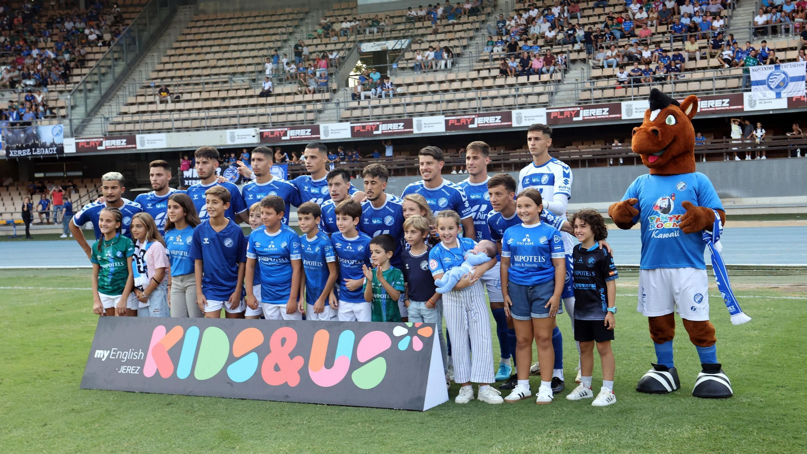 Imágenes del Xerez DFC contra Orihuela CF en Chapín