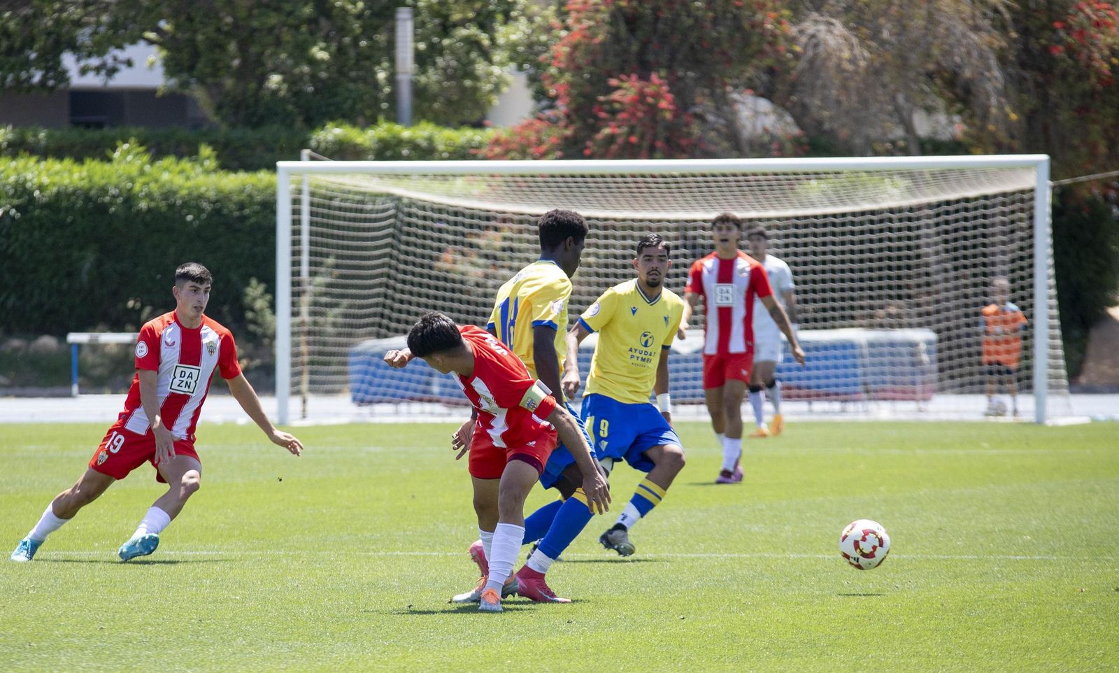 Partido de Segunda RFEF entre el Almería B y el Cádiz Mirandilla