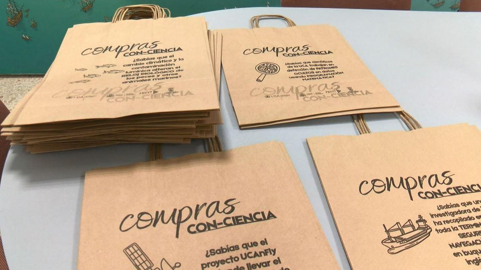 Algunas de las 2.000 bolsas que se repartirán