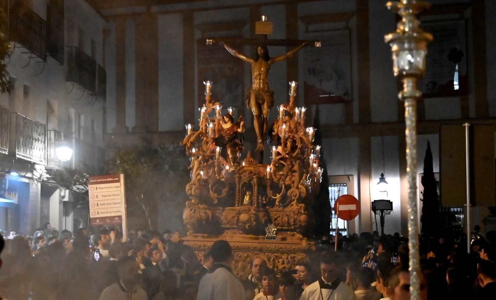 El vía crucis del Cristo de la Providencia, en imágenes