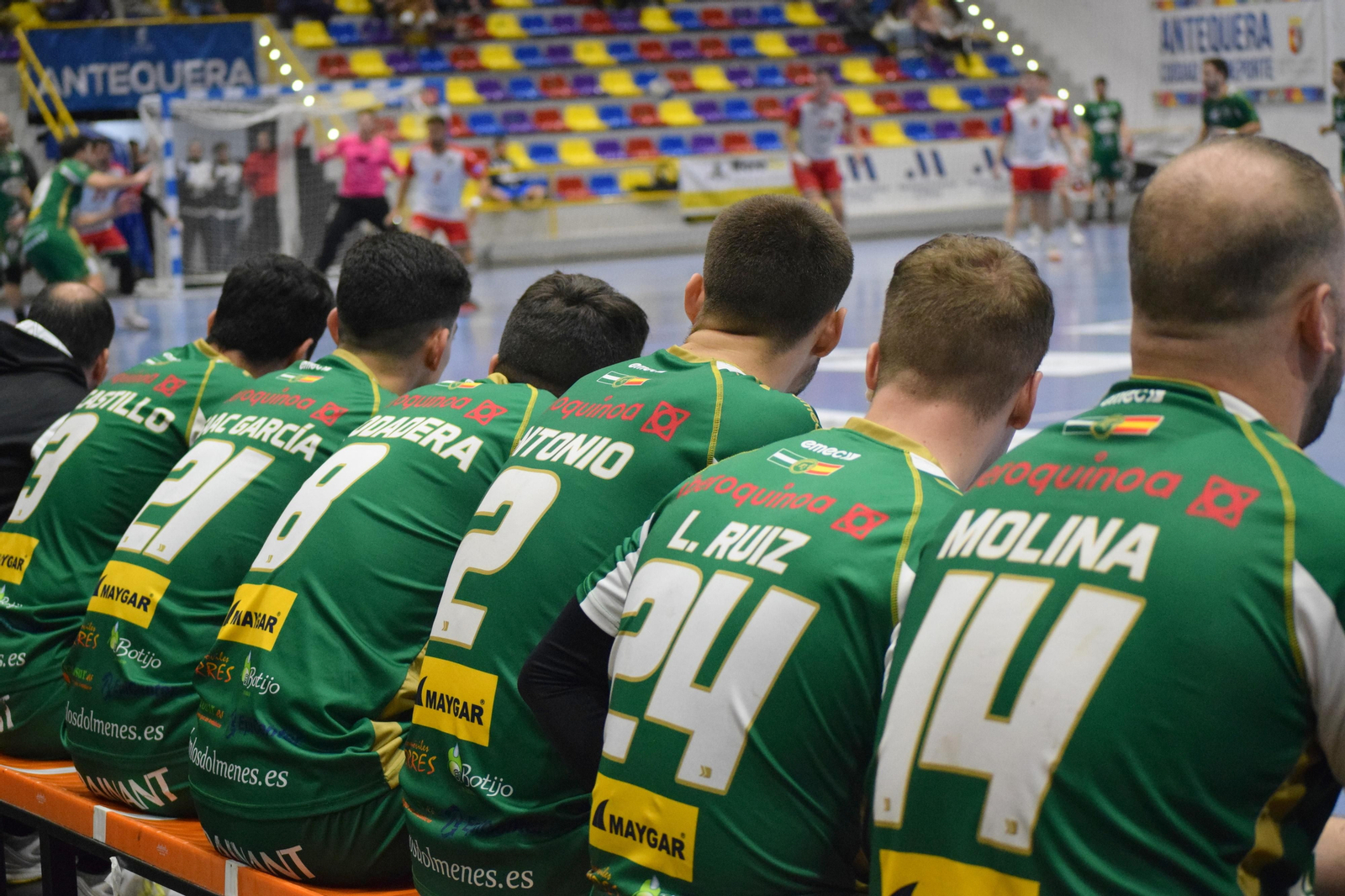 Banquillo del Conservas Alsur Antequera.