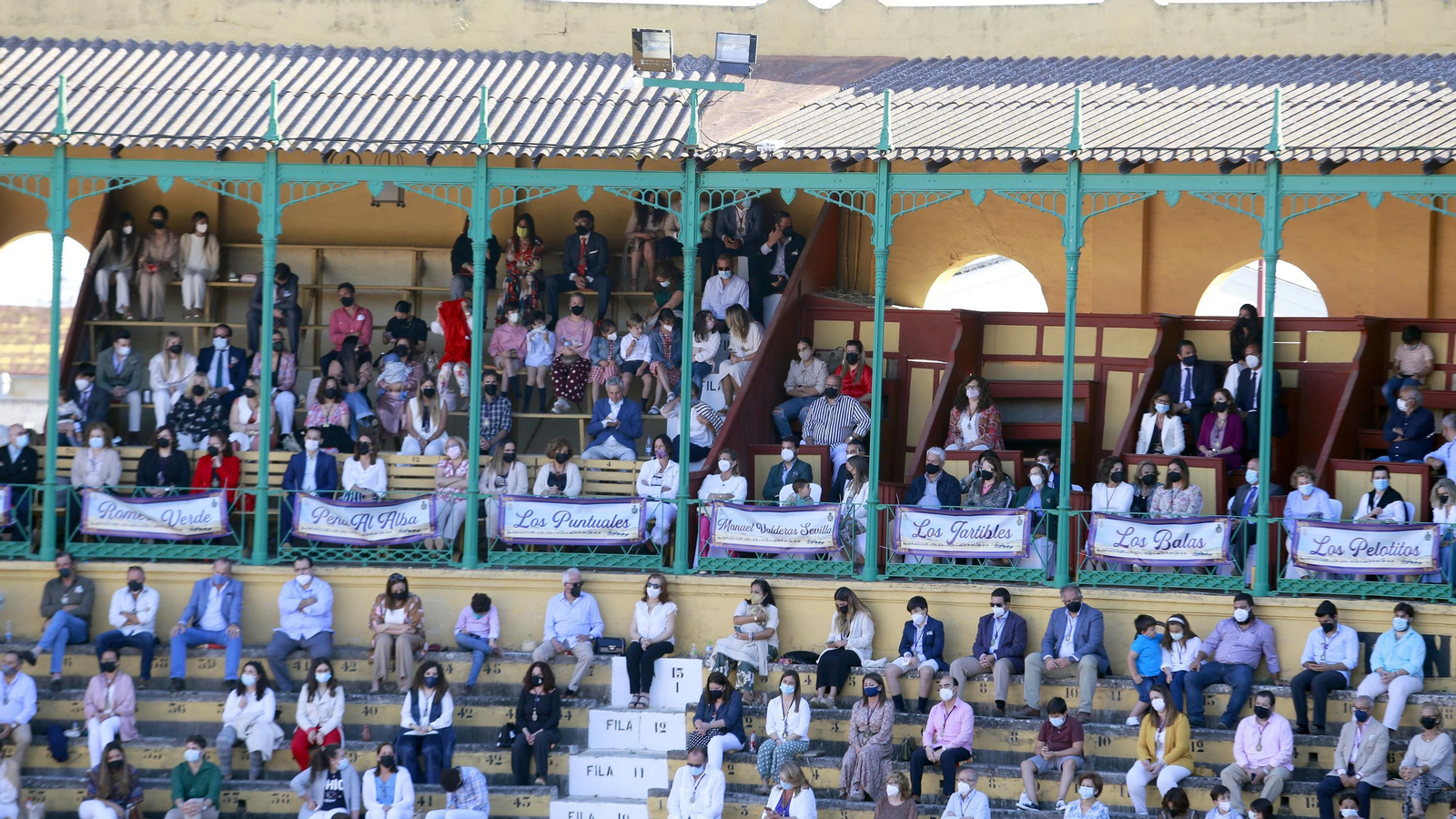 Imágenes de la Misa de Pentecostés en la Plaza de Toros de Jerez