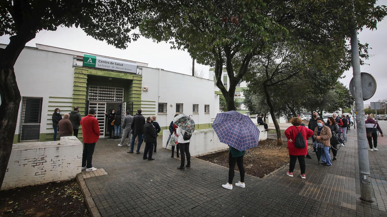 Colas en un centro de salud.