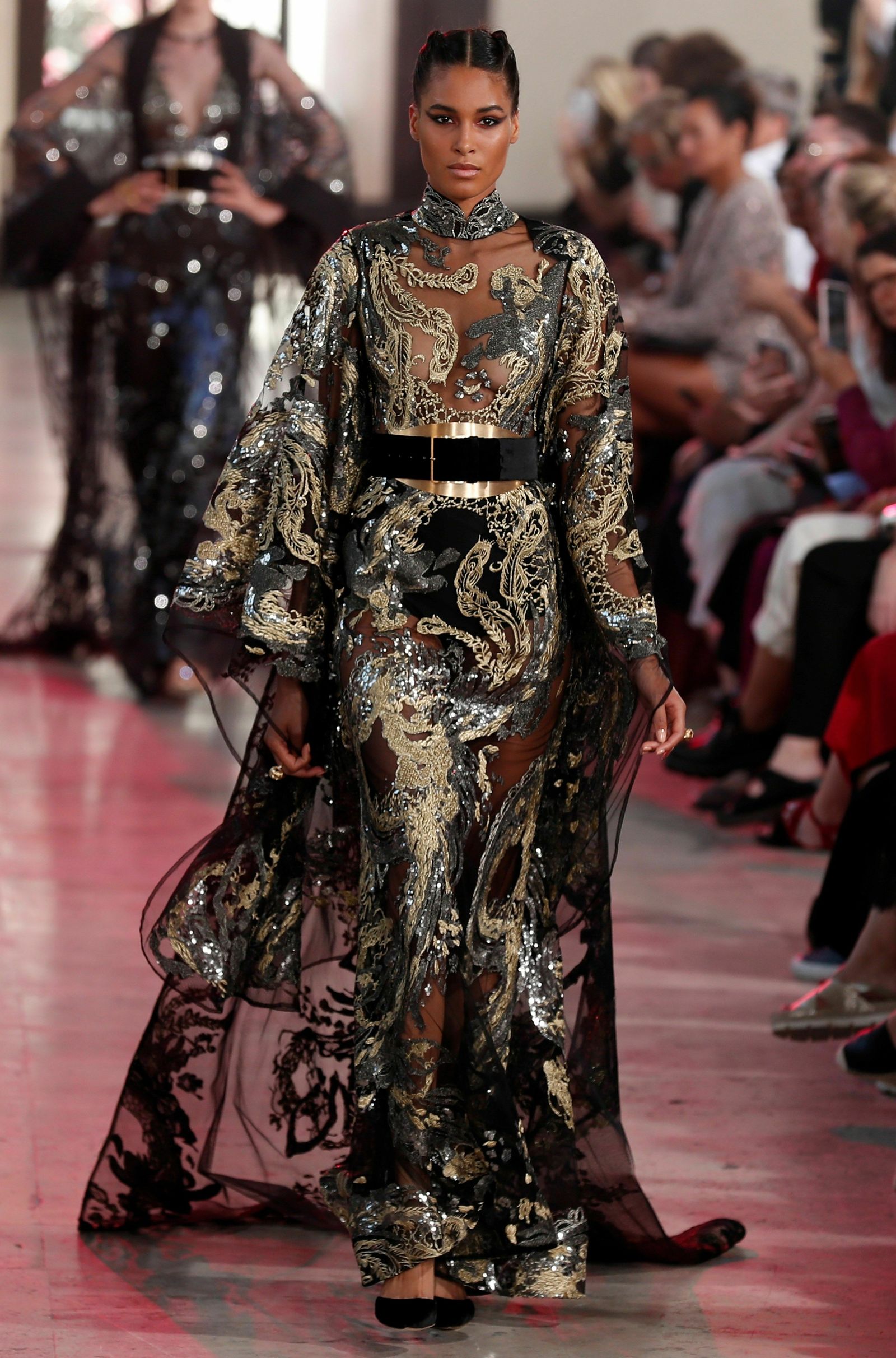 Inspiración asiática en la colección Otoño Invierno 2019-2020 de Elie Saab Alta Costura