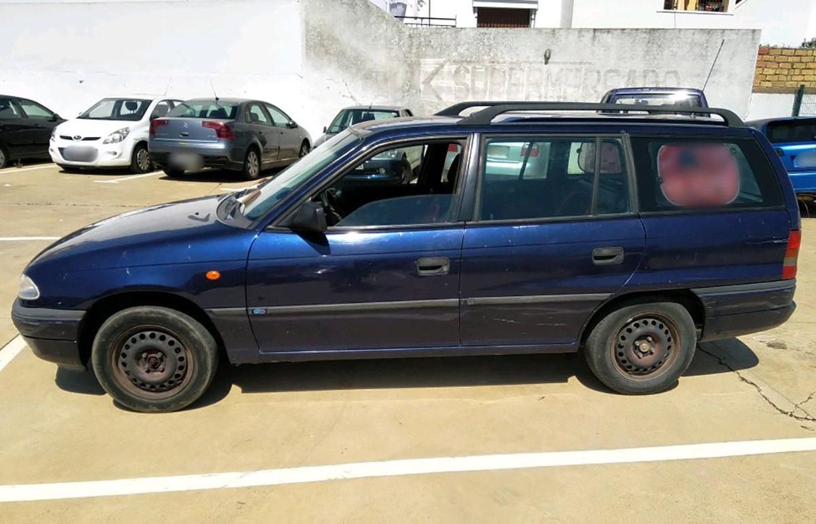 Vehículo del vecino de Lepe.