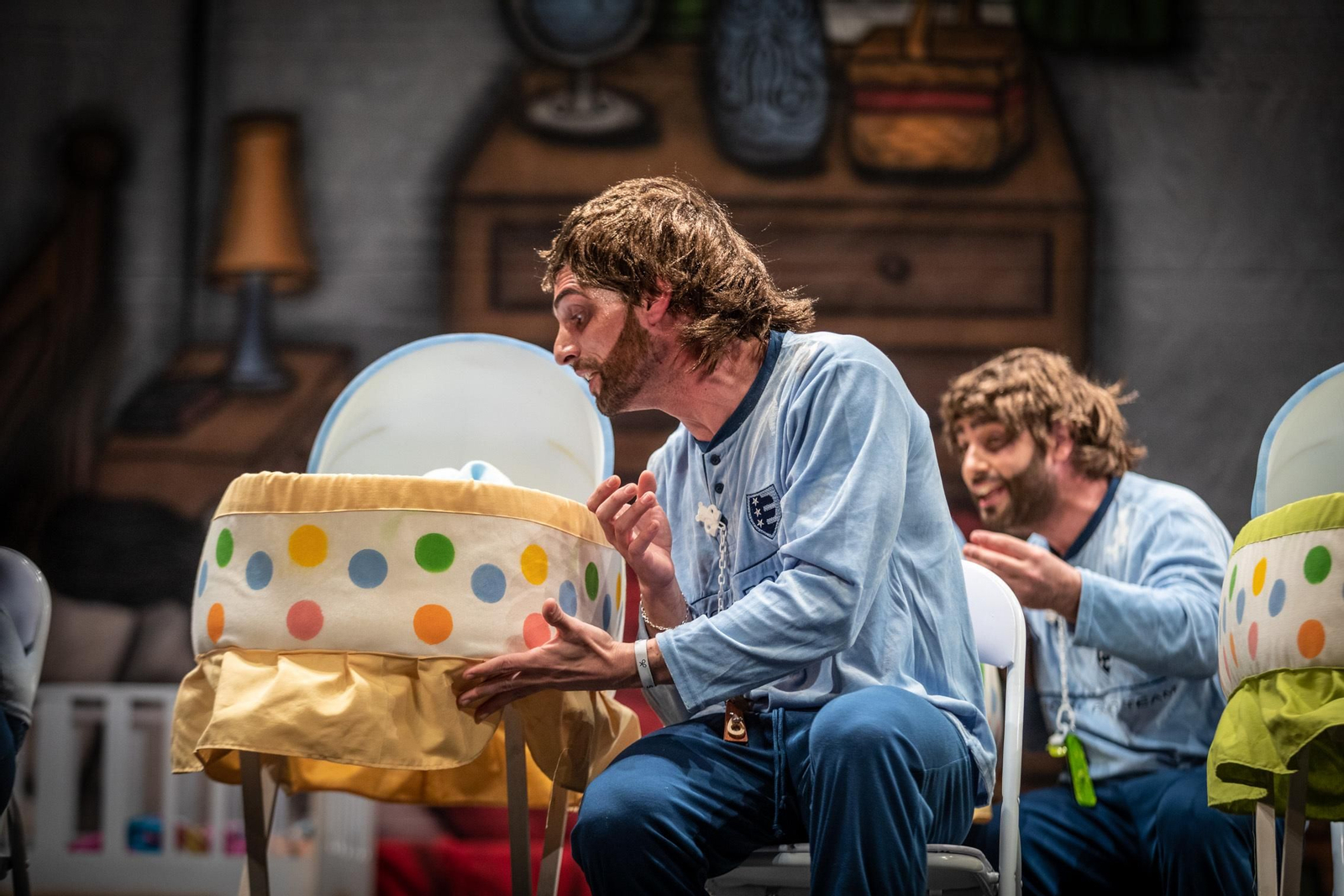 Desde Córdoba llegó 'Esta chirigota huele a primero'