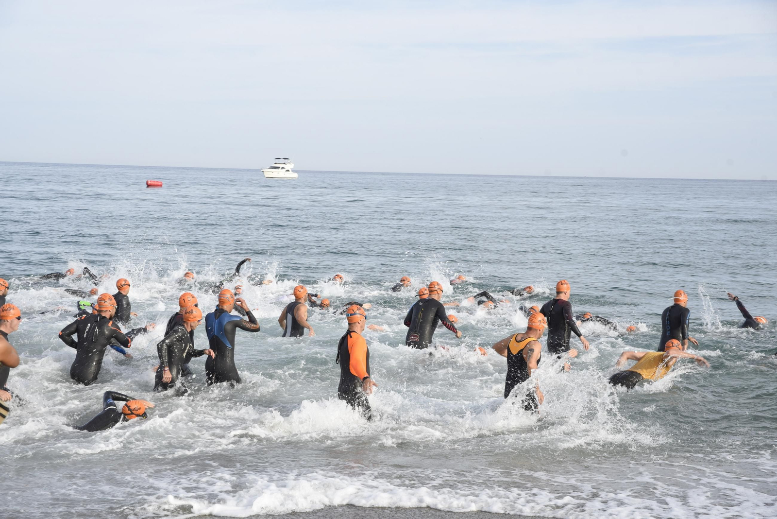 Búscate en las fotos del XI Triatlón de San Roque