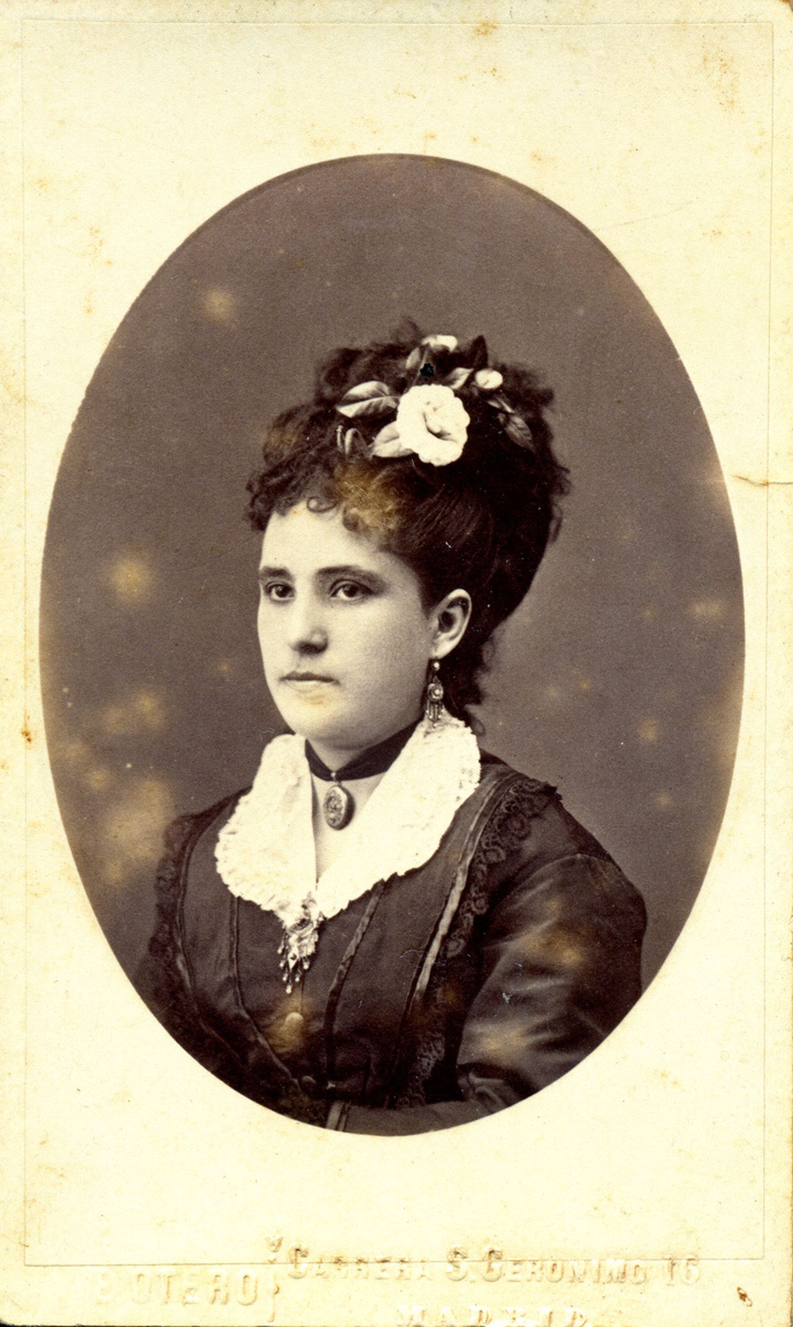 A la conferencia se unirá una exposición de más de 50 fotografías inéditas.