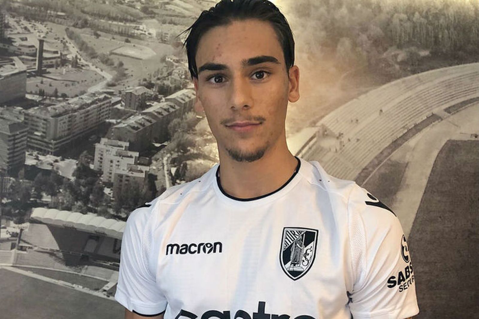 Gudelj se une a la plantilla del Cádiz B para la temporada 2020-21.