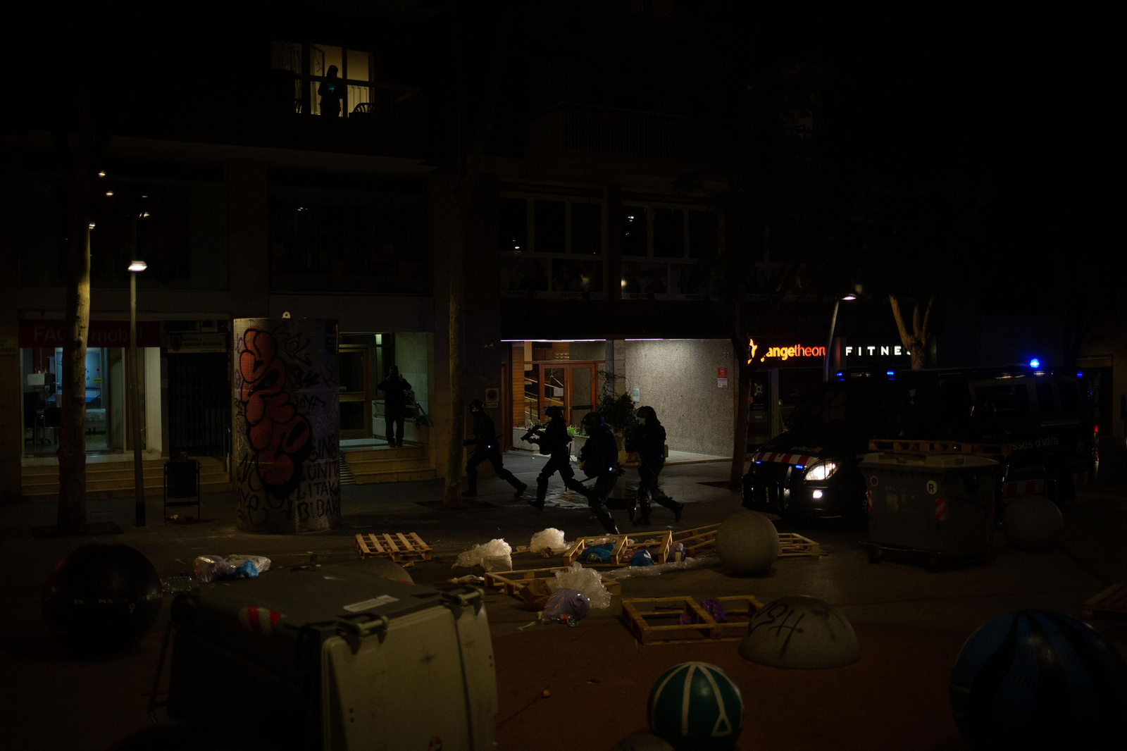 Las imágenes de los disturbios en Cataluña por el arresto de Pablo Hasel