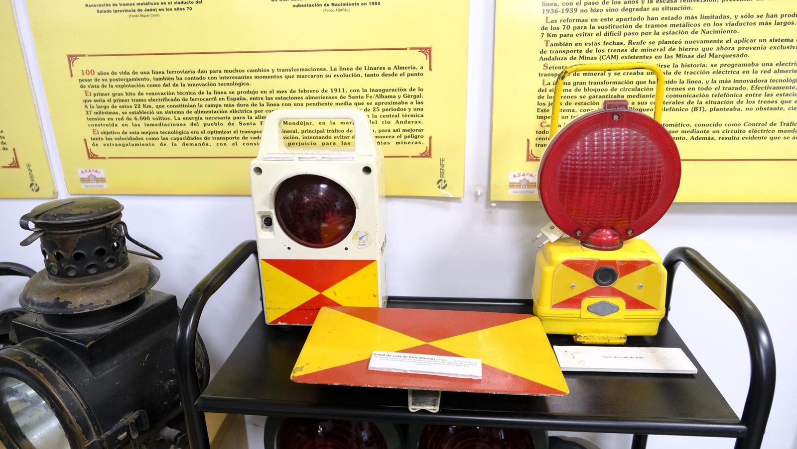 Jornada de puertas abiertas de la Asociación de Amigos del Ferrocarril de Almería (ASAFAL), en imágenes