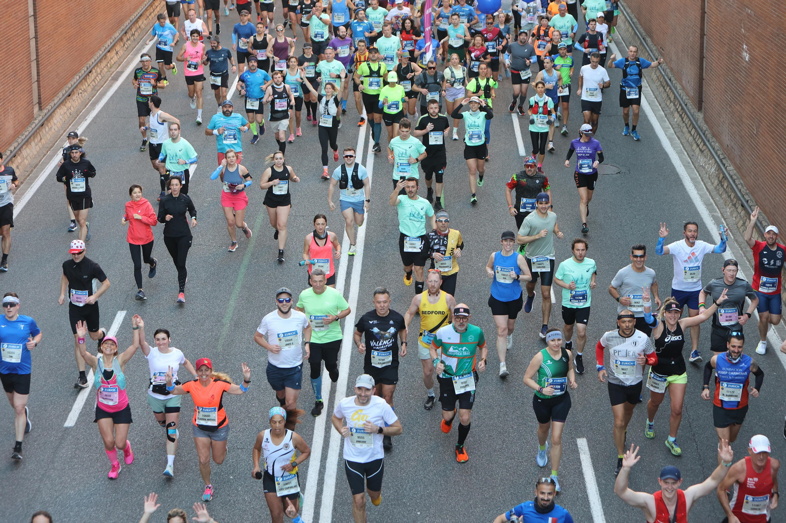 Búscate en la Zurich maratón de Sevilla