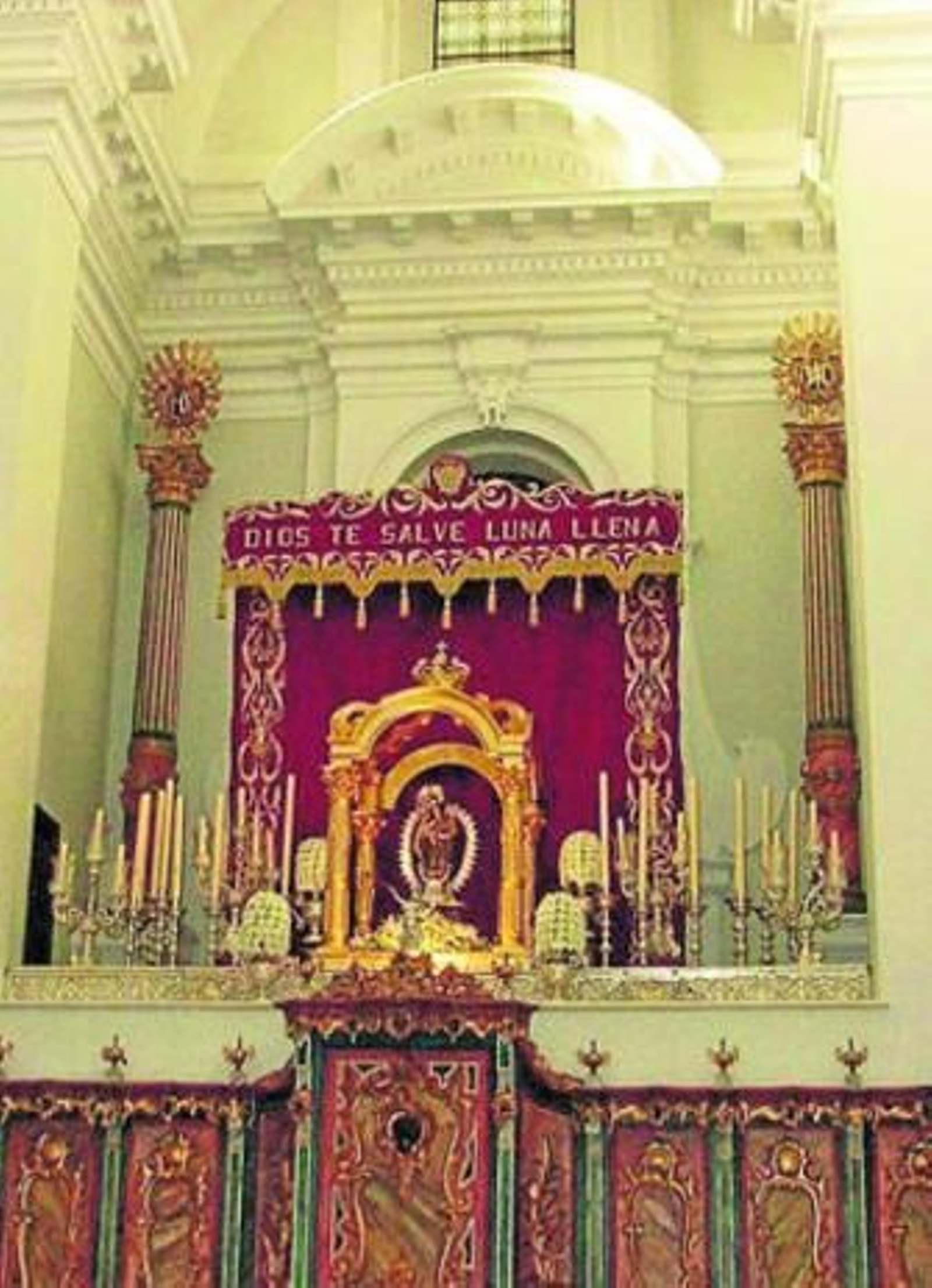 La Virgen de la Cinta, en una novena celebrada en la Merced.