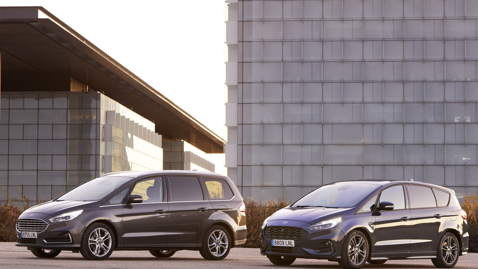 Con estas versiones híbridas autorrecargables, Ford deja fuera de lugar a los motores de combustión sin ningún tipo de electrificación.