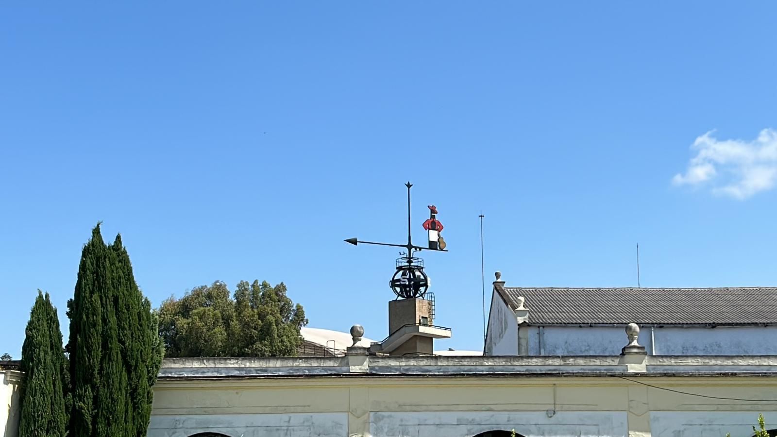 La veleta de Tío Pepe de las bodegas González Byass, en Jerez. La veleta de Tío Pepe de las bodegas González Byass, en Jerez.