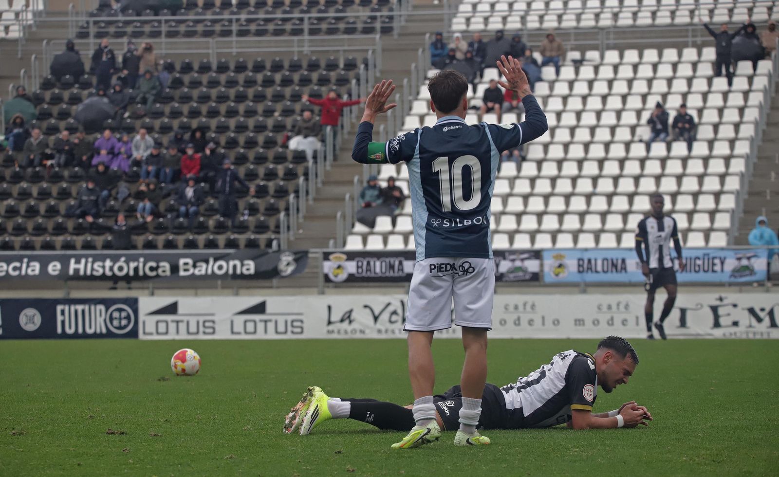 Las mejores fotos del Balona - Córdoba B de Tercera Federación