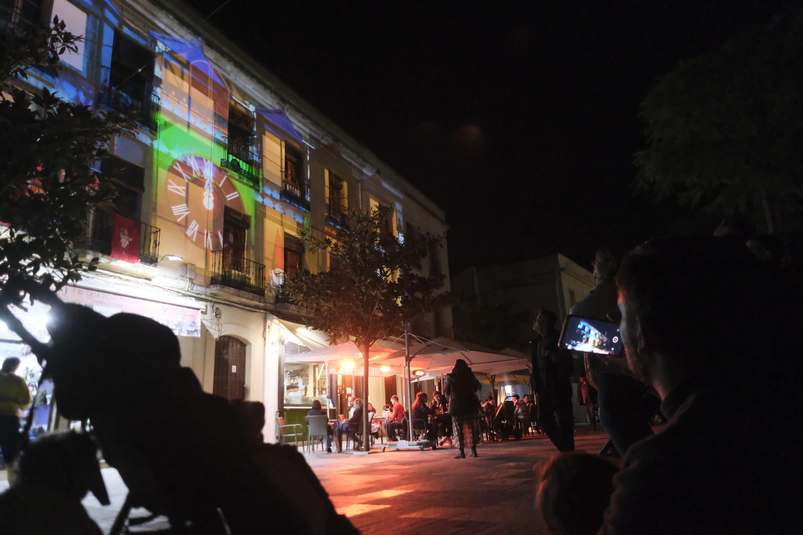 El vídeo 'mapping' de la Navidad en Córdoba ya luce en Capitulares, en imágenes