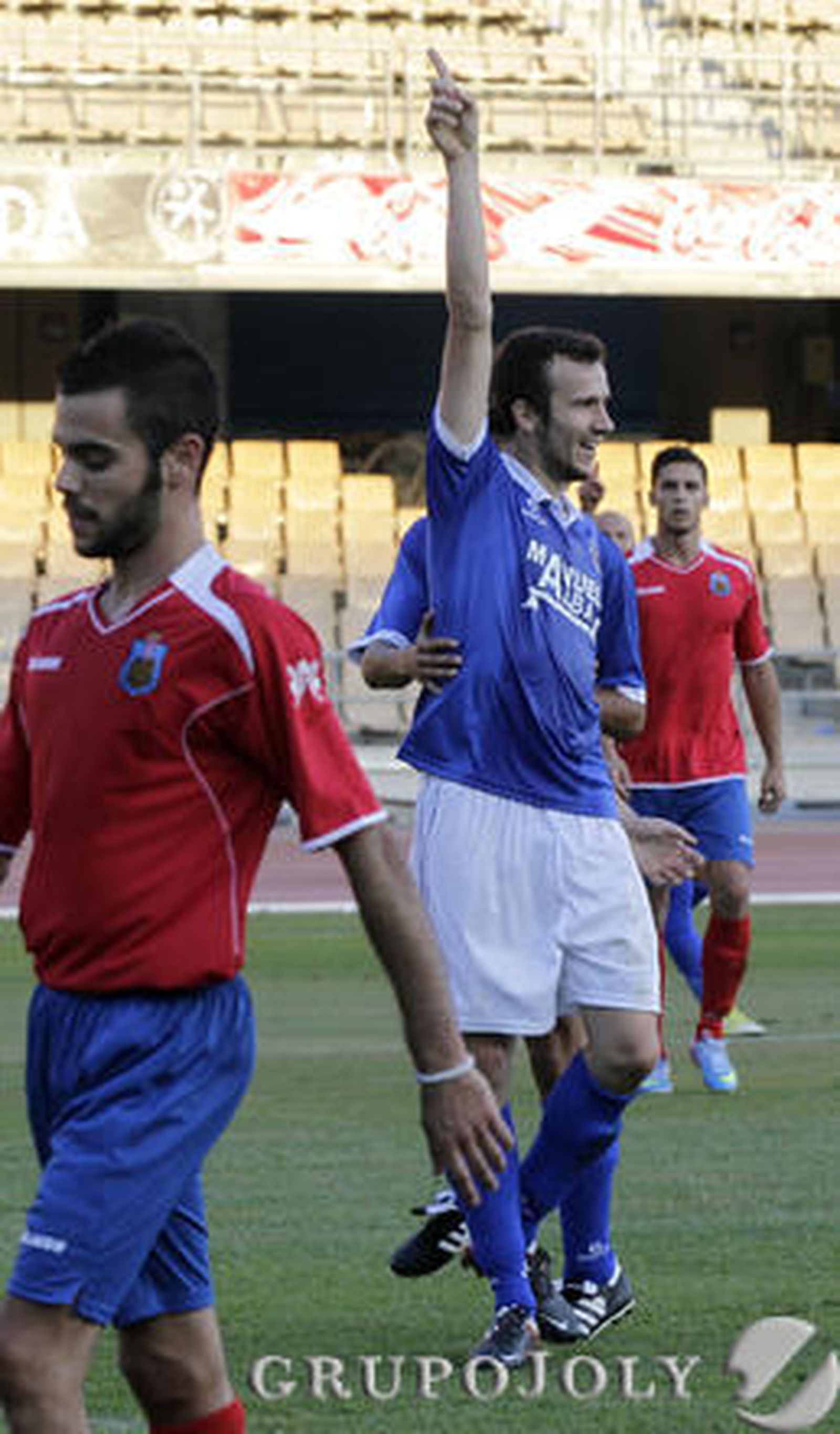 El equipo de Orúe endosa una 'manita' (1-5) al Balompié en el primer partido oficial de su historia

Foto: Miguel Angel Gonzalez