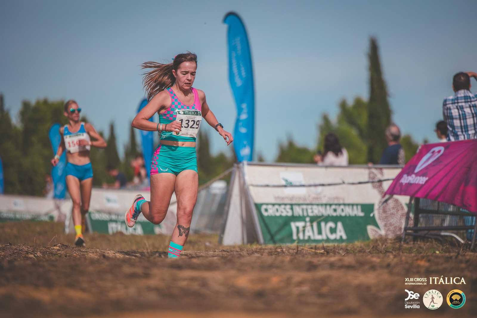 Búscate en las fotos del Cross de Itálica 2025 | 1