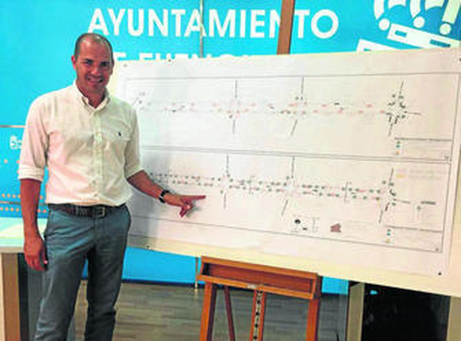 El edil de Obras, José Sánchez, durante la presentación del proyecto.