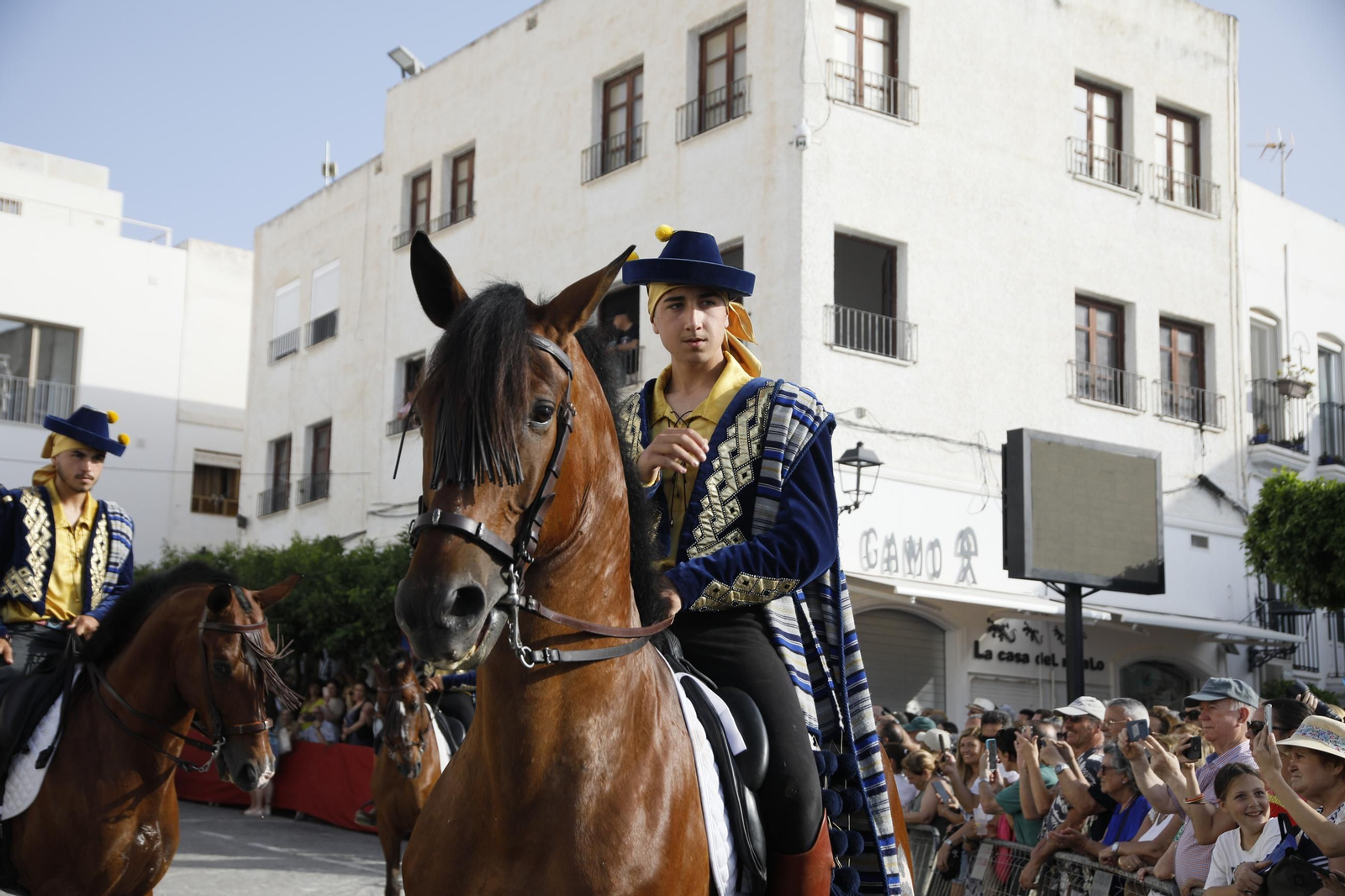 El gran desfile de Moros y Cristianos de Mojácar, en imágenes