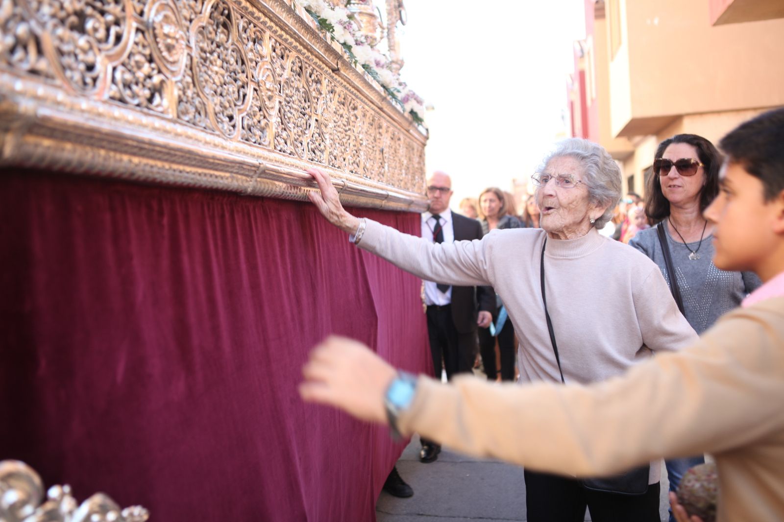 Penas y Dolores, por las calles de La Línea