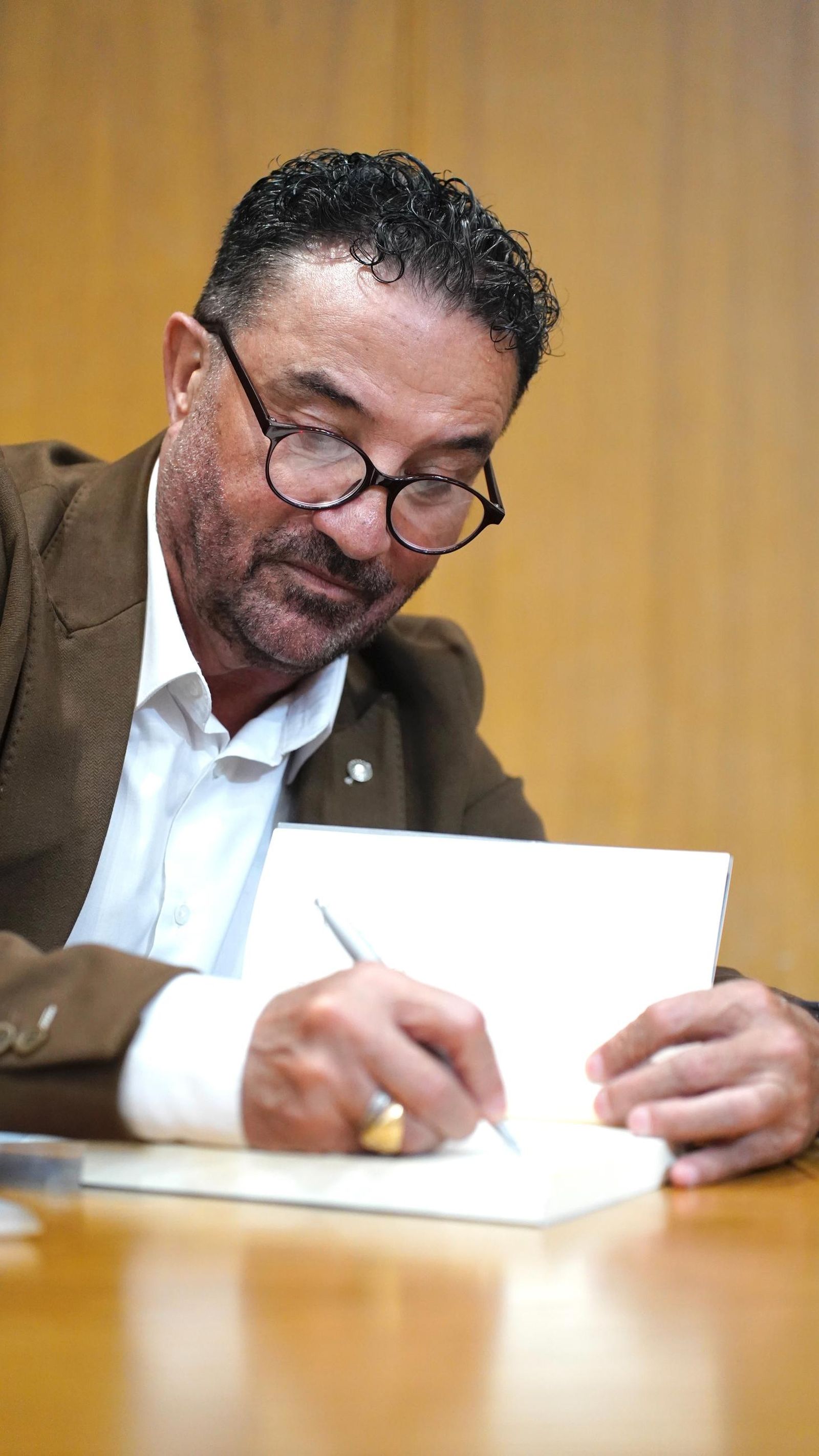 Fotos de la presentación del libro de Roberto Losada en el Auditorio Millán Picazo
