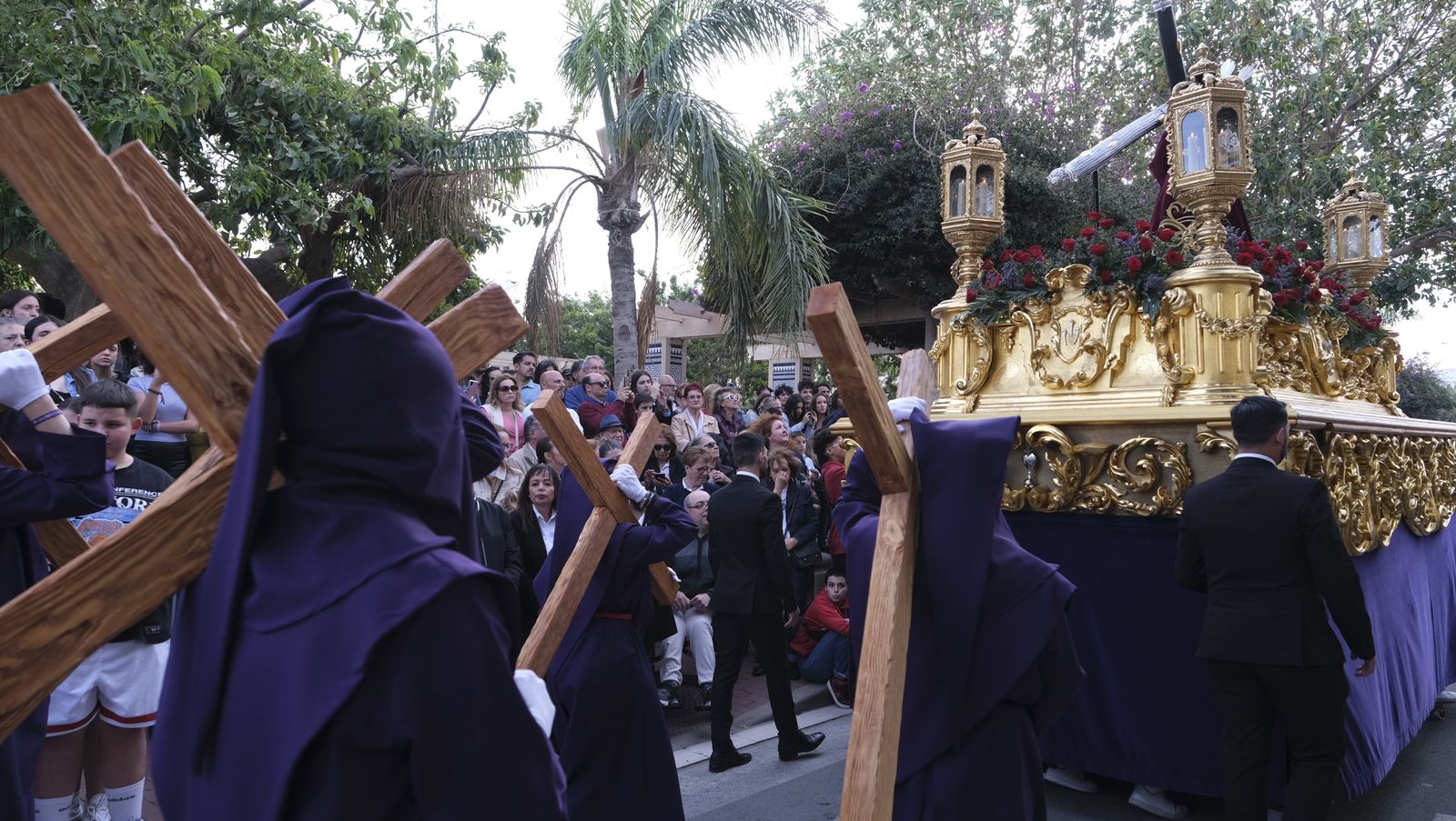 La procesión del Encuentro por las calles de Almería, en imágenes