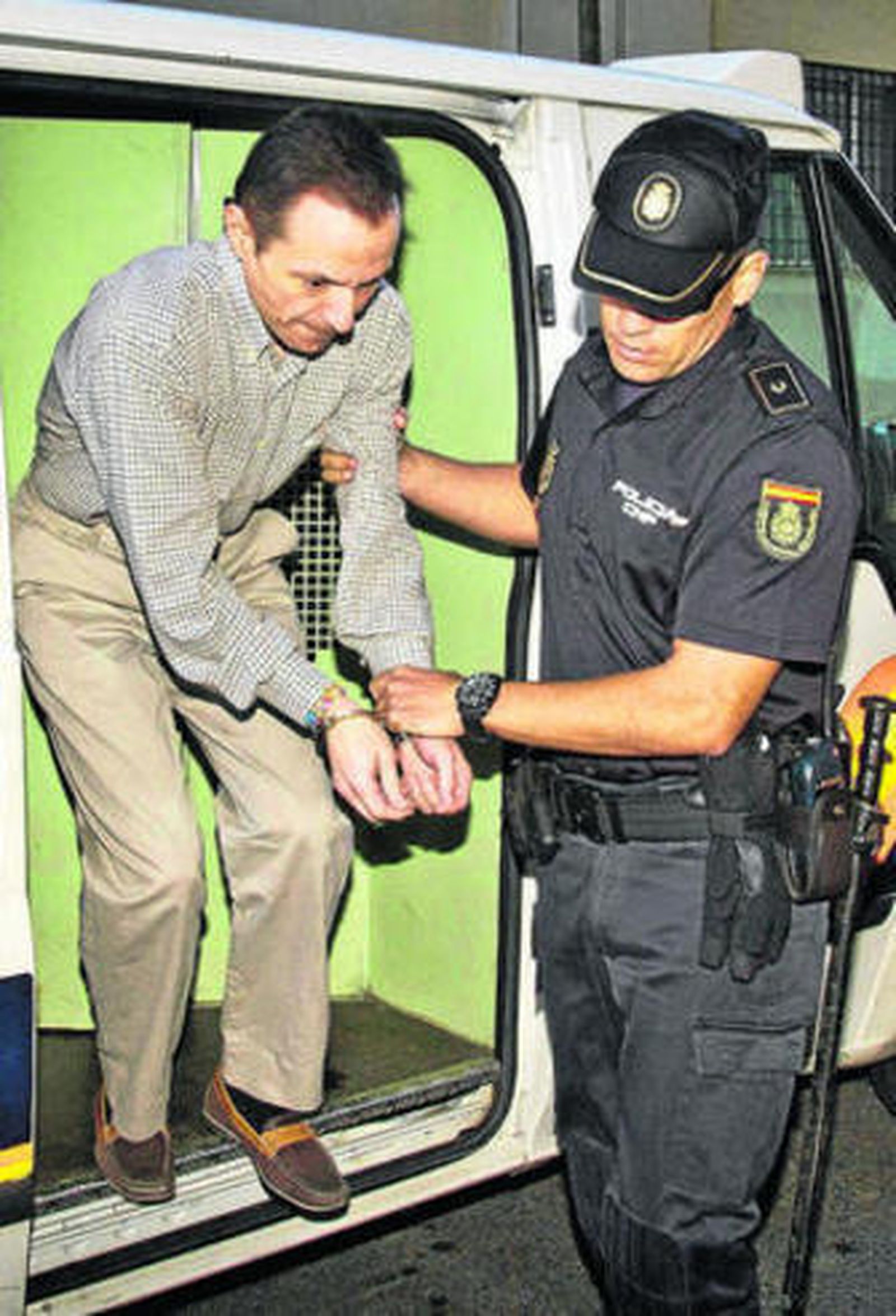 José Bretón, ayer a su llegada a la Audiencia Provincial de Huelva.