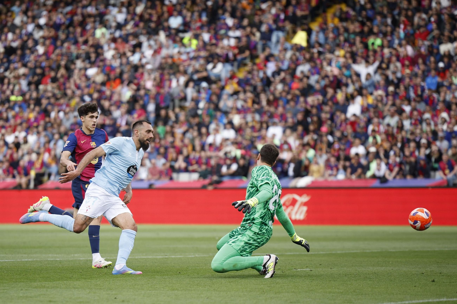 Barcelona-Celta: El malagueño Melero López, salpicado por la polémica