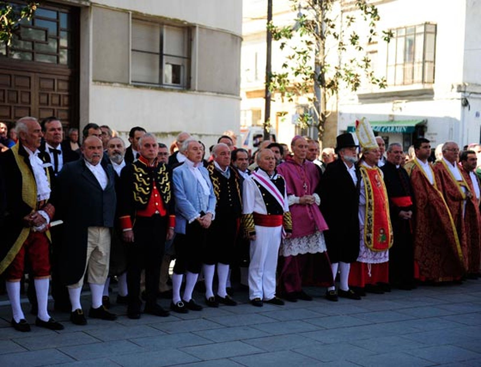 Cádiz y San Fernando rememoran el traslado de las Cortes de la Isla de León a la capital hace 200 años donde finalmente se promulgaría la primera constitución de Cádiz, apodada 'La Pepa'

Foto: Elias Pimentel