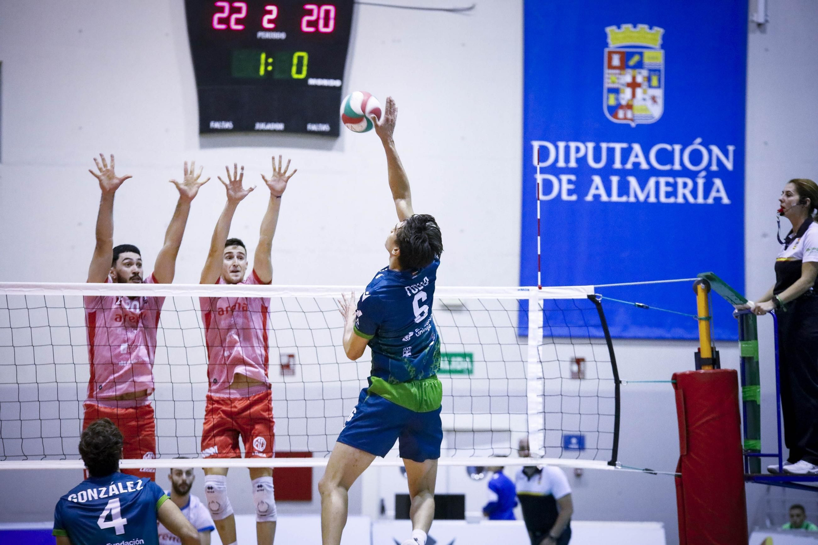 Unicaja Costa de Almería-Arenal Emeve de la Superliga, en imágenes