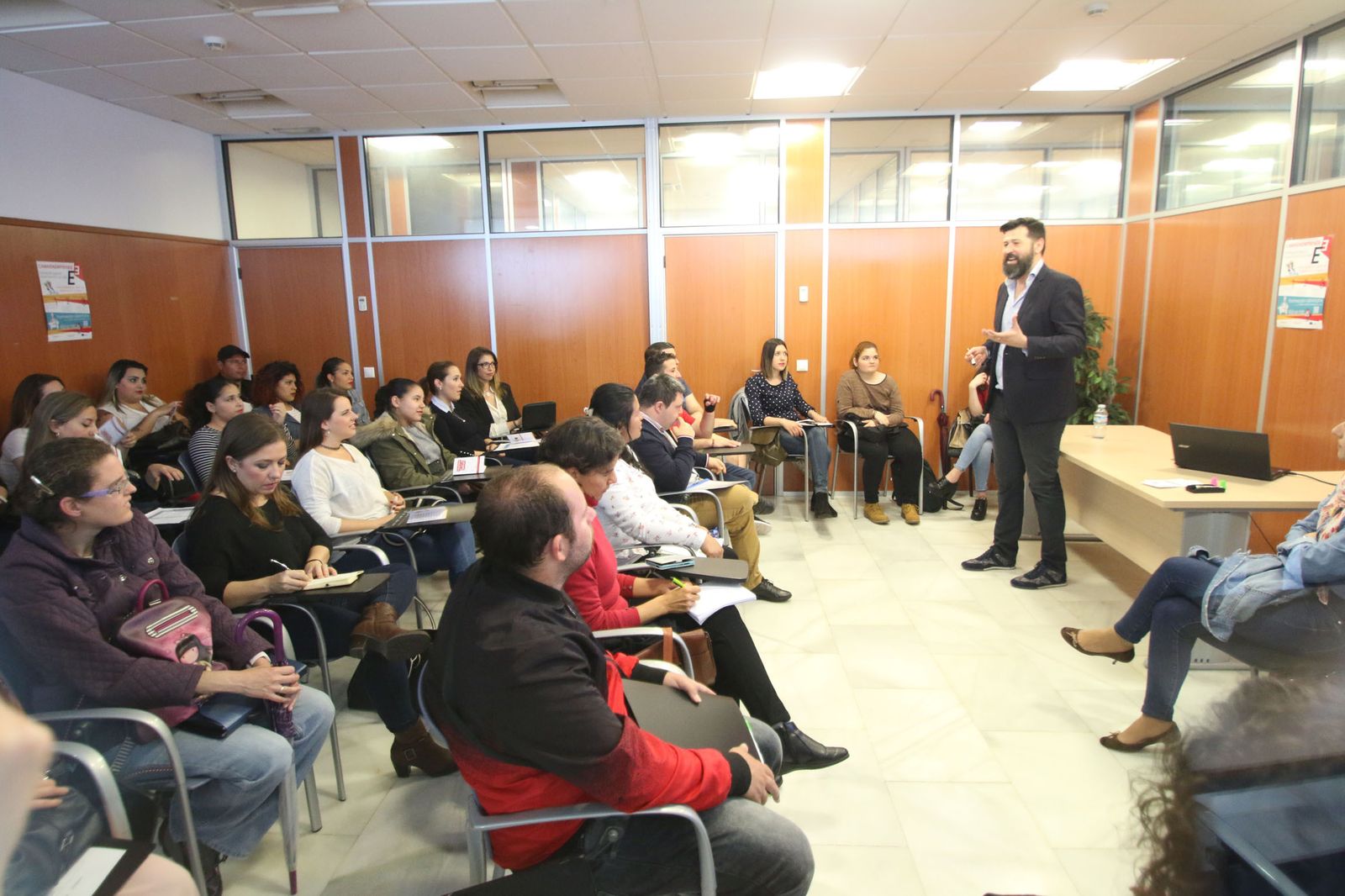 Durante la jornada se realizaron talleres y seminarios para la mejor presentación ante una empresa.