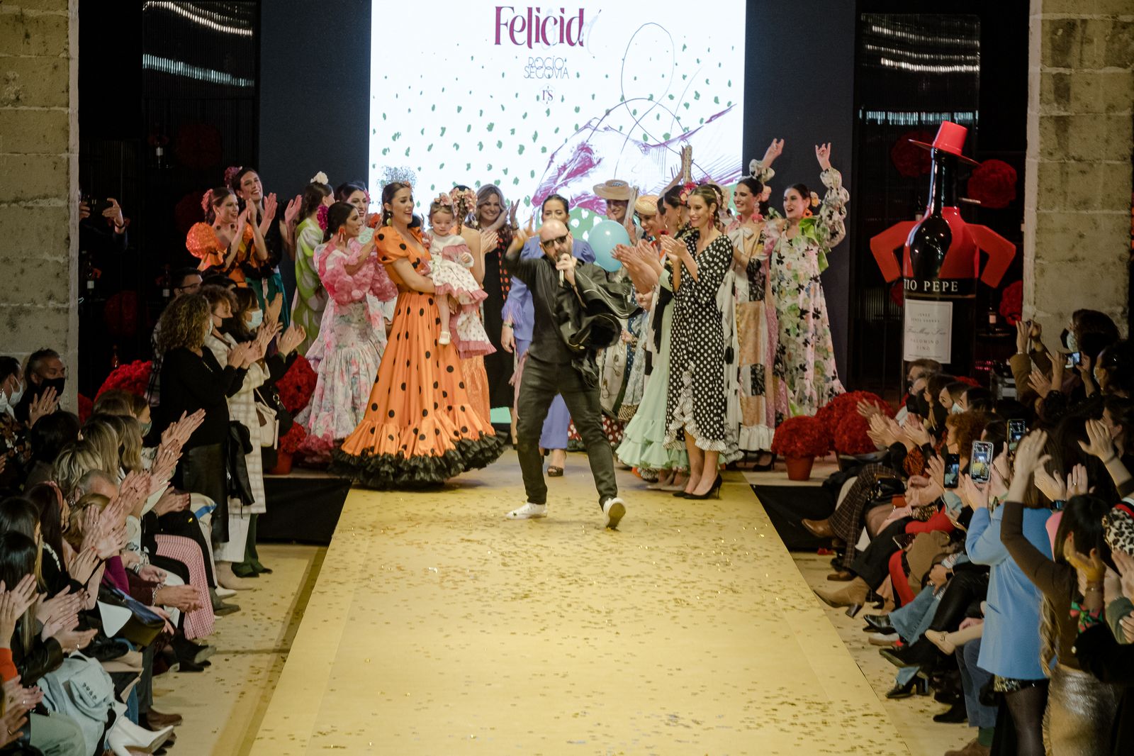 El desfile de Rocío Segovia en la Pasarela Flamenca de Jerez, todas las fotos