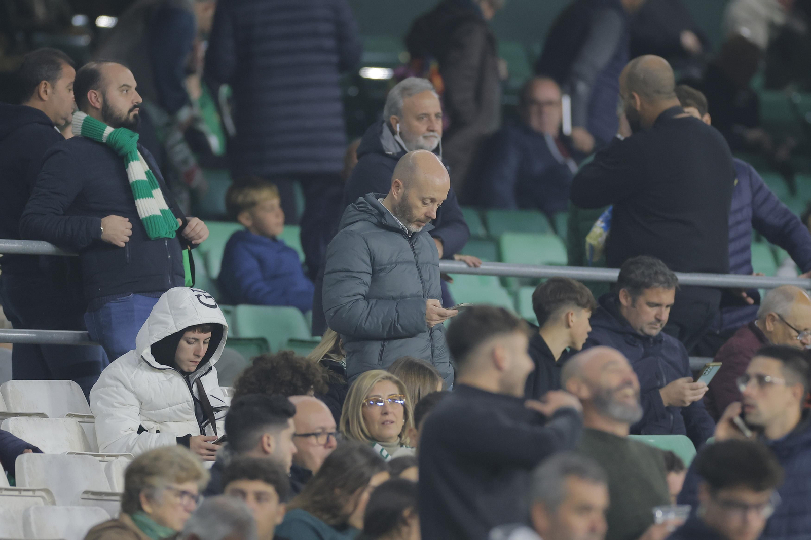 Búscate en las fotos del Betis-Las Palmas