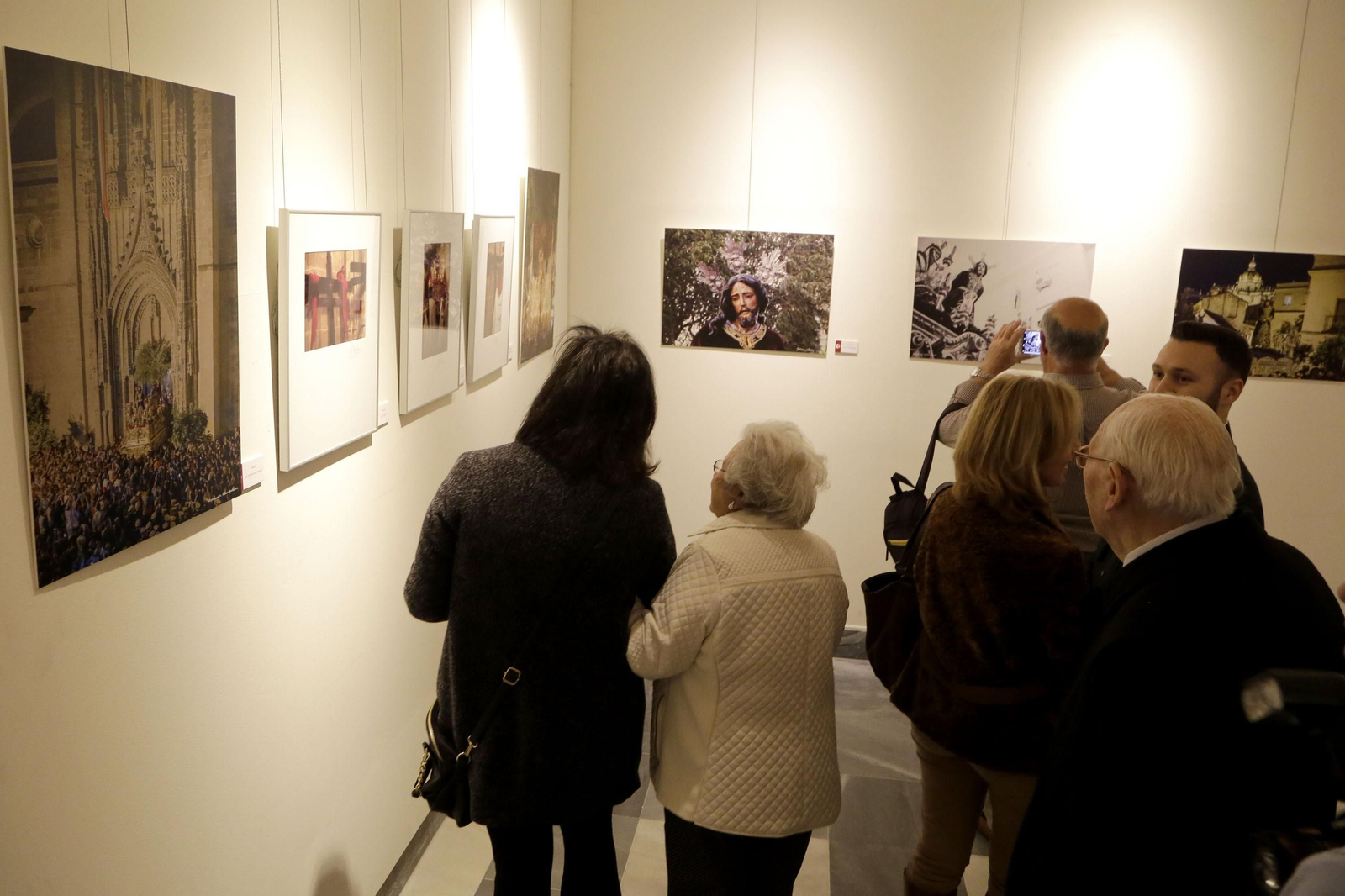 Inauguración de la exposición del Prendimiento en la sala De Profundis en los Claustros de Santo Domingo