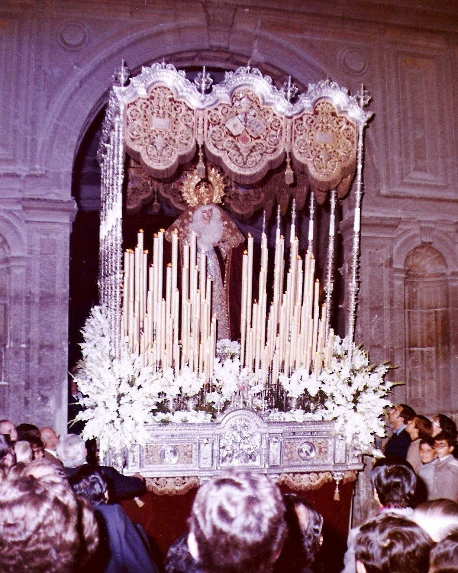 El palio de la Angustia en la salida extraordinaria de 1974