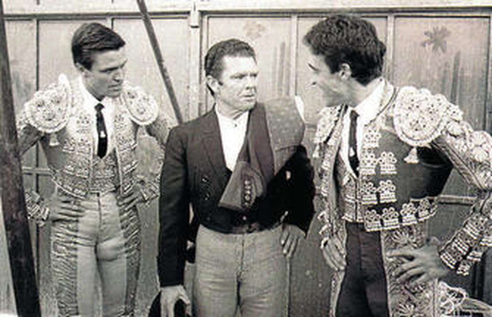 Espartaco padre, junto a sus hijos, Juan Antonio y Francisco.