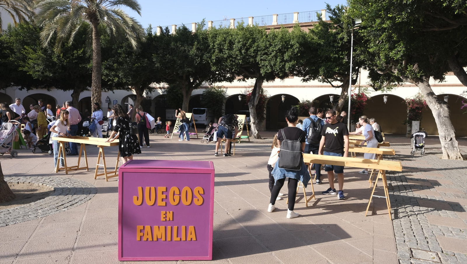 Imágenes de la Noche en Blanco, en Almería
