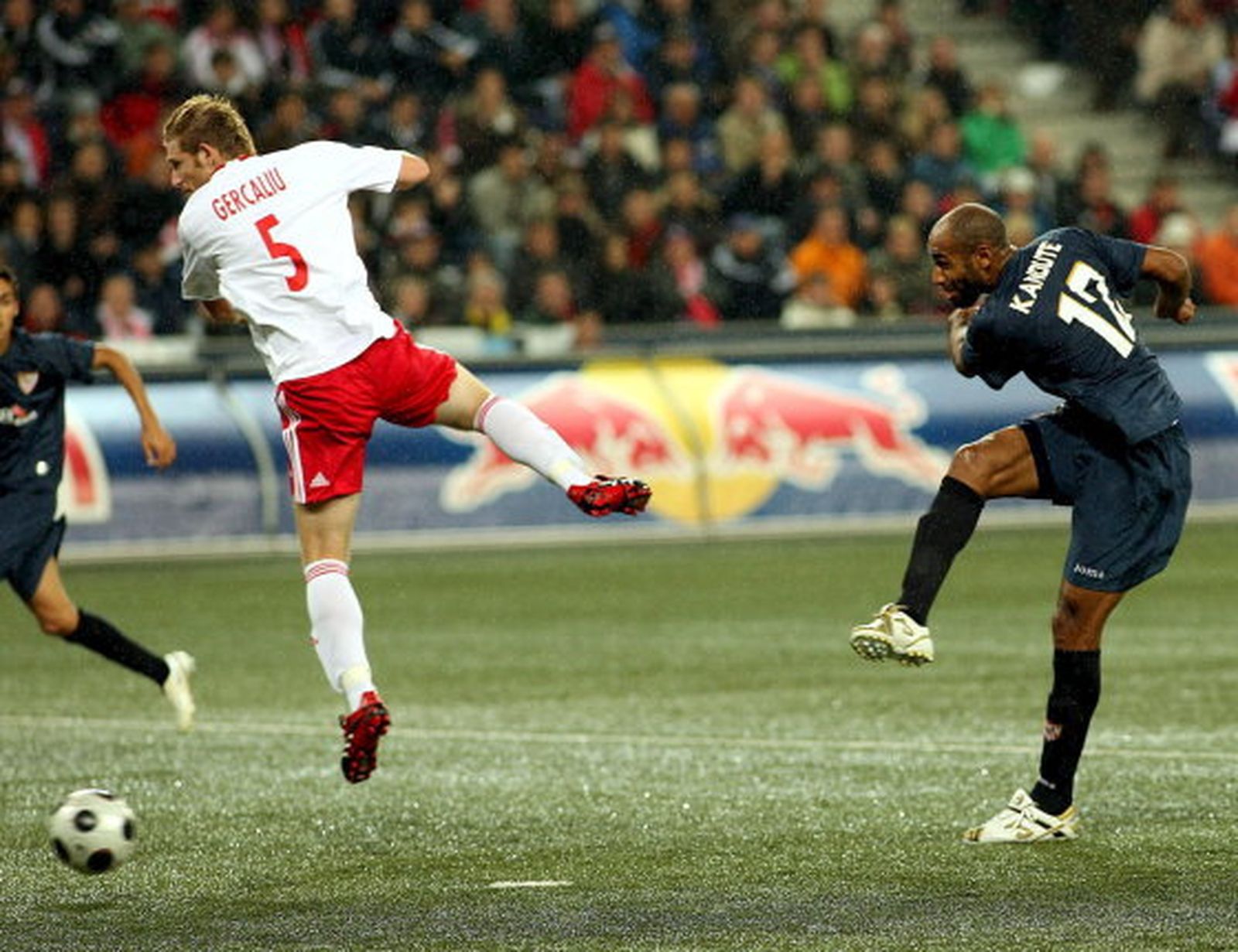 Kanoute confía en que "hay equipo para hacer algo bueno"