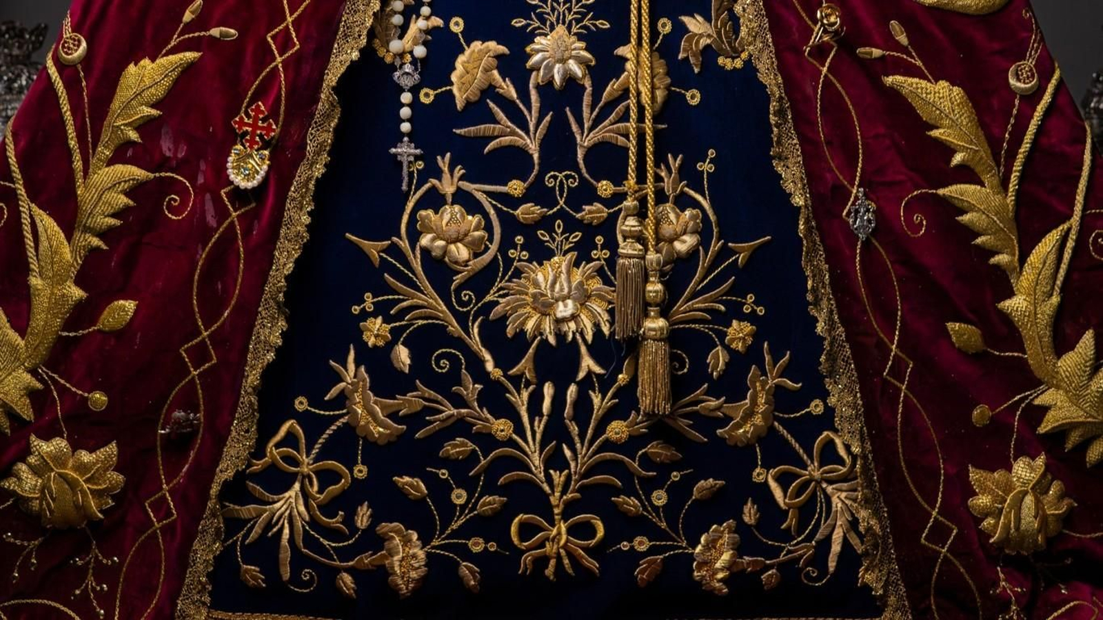 Fotogalería ‘Granada bajo palio’ 2025: Nuestra Señora de los Reyes