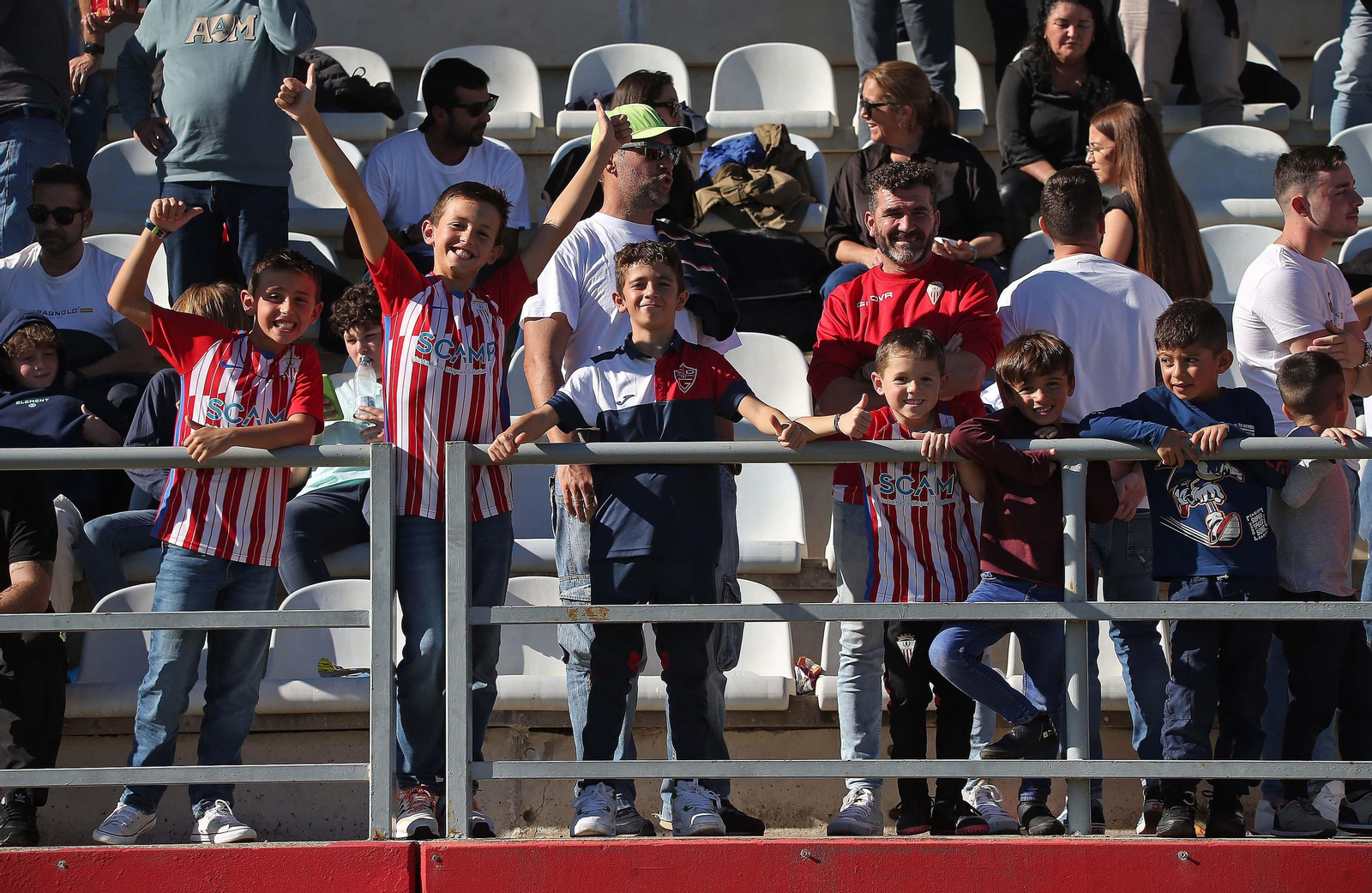 Búscate en el Nuevo Mirador durante el Algeciras - Ibiza